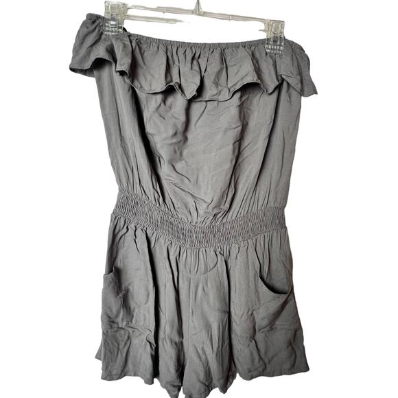 Forever 21 Women's Strapless  Romper with Ruffle off Shoulder Strapless   Sz M - Picture 1 of 6